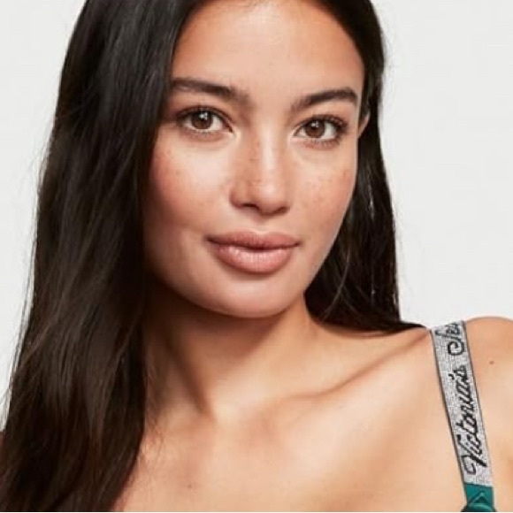 New Victorias Secret Very Sexy Bombshell Starstruck Shine Push-Up. - Picture 4 of 4